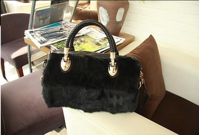 2013秋冬新款毛毛包 韓版時(shí)尚皮草單肩包的潮流魅力與選購指南